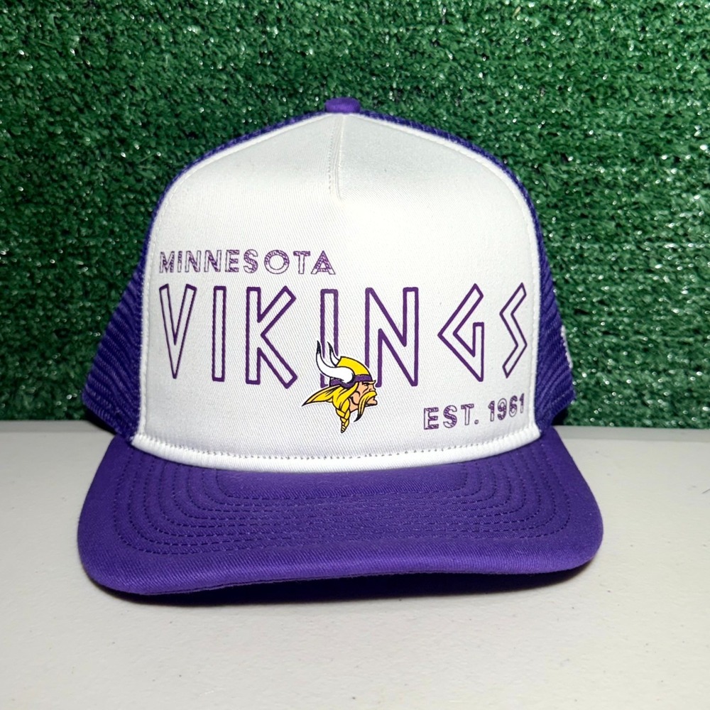 New Era Minnesota Vikings Banger 9FIFTY Cap Men's Purple White Trucker Hat OSFM